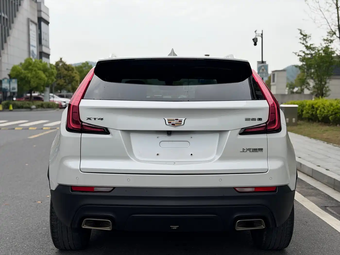 CADILLAC XT4