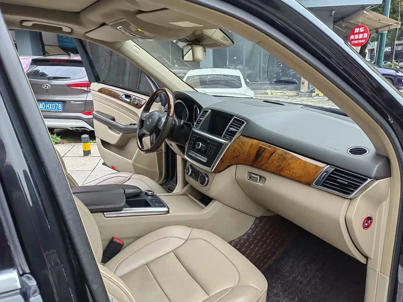 Mercedes-Benz M-Class 2012 Model ML 350 Luxury фото 15