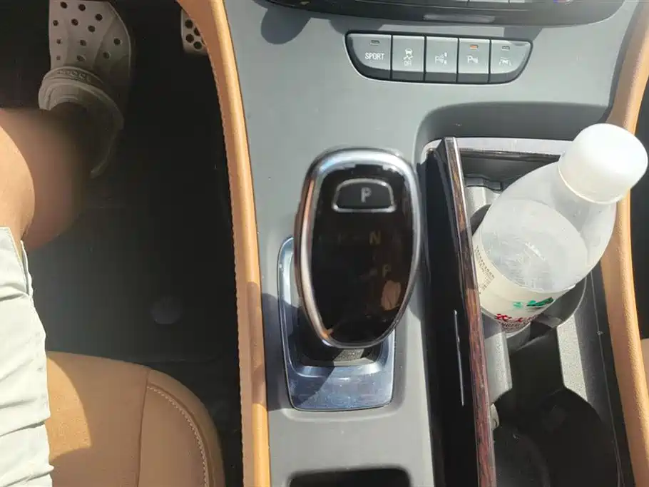 Buick LaCrosse 2016 Model 28T Luxury фото 16