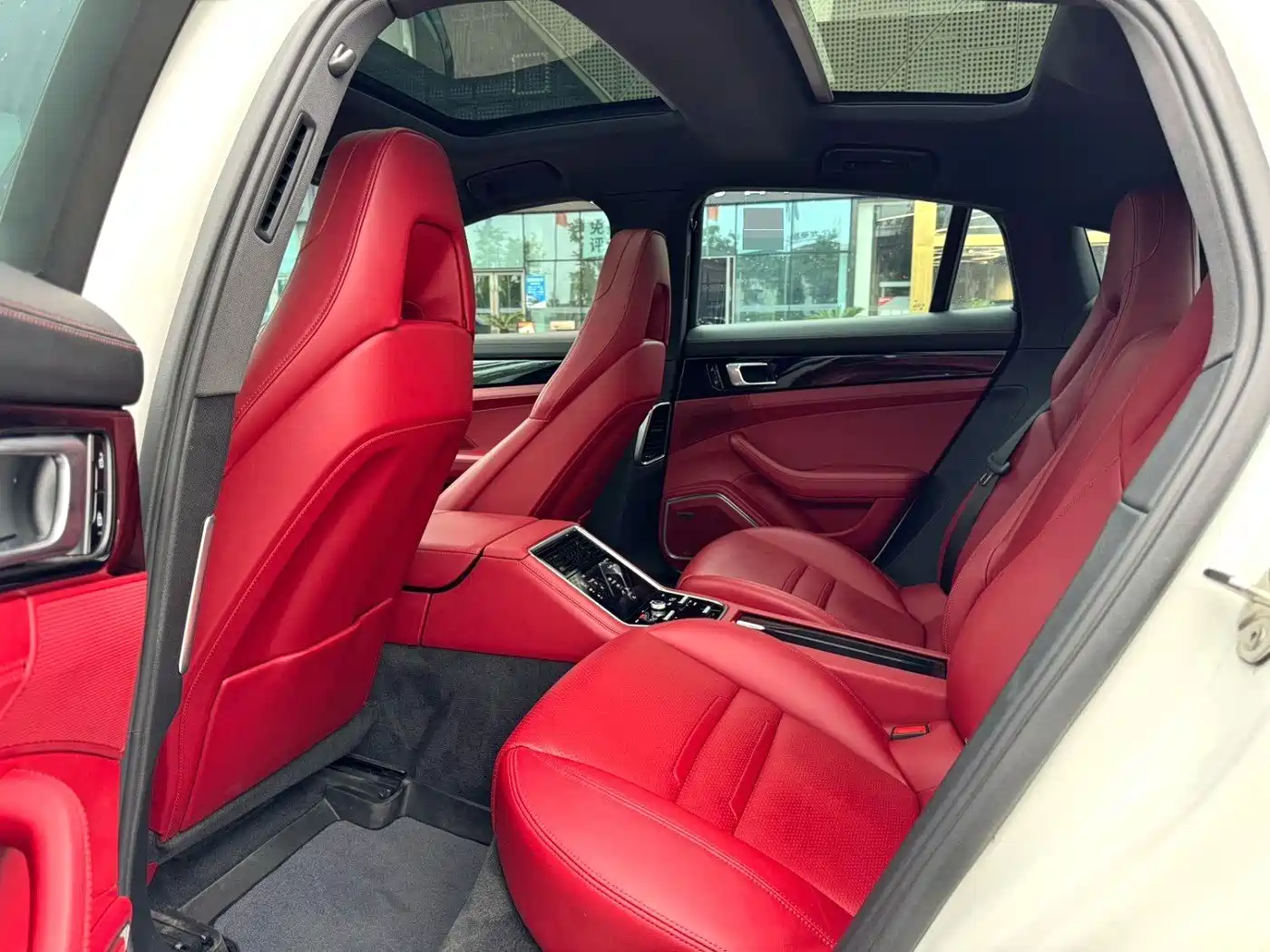 Porsche Panamera 2019 Panamera 4 Sport Turismo 2.9T фото 9