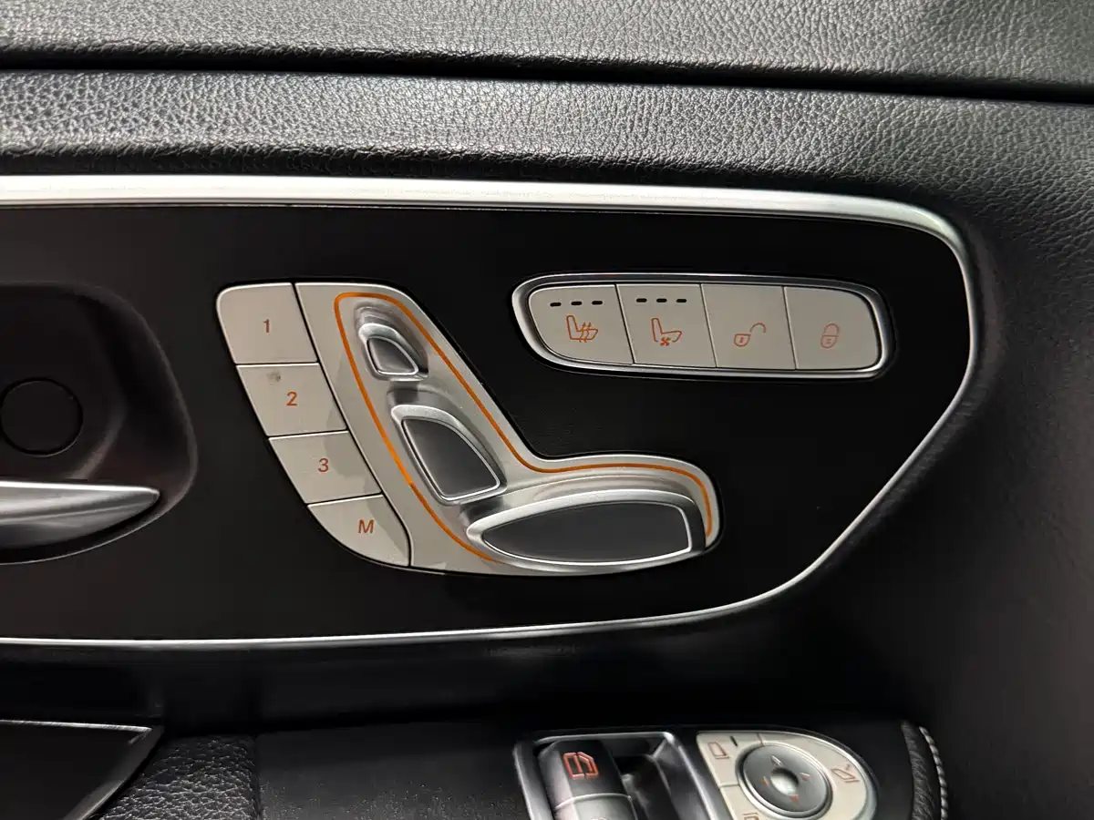 Mercedes-Benz V-Class 2020 V 260 Luxury Edition фото 15