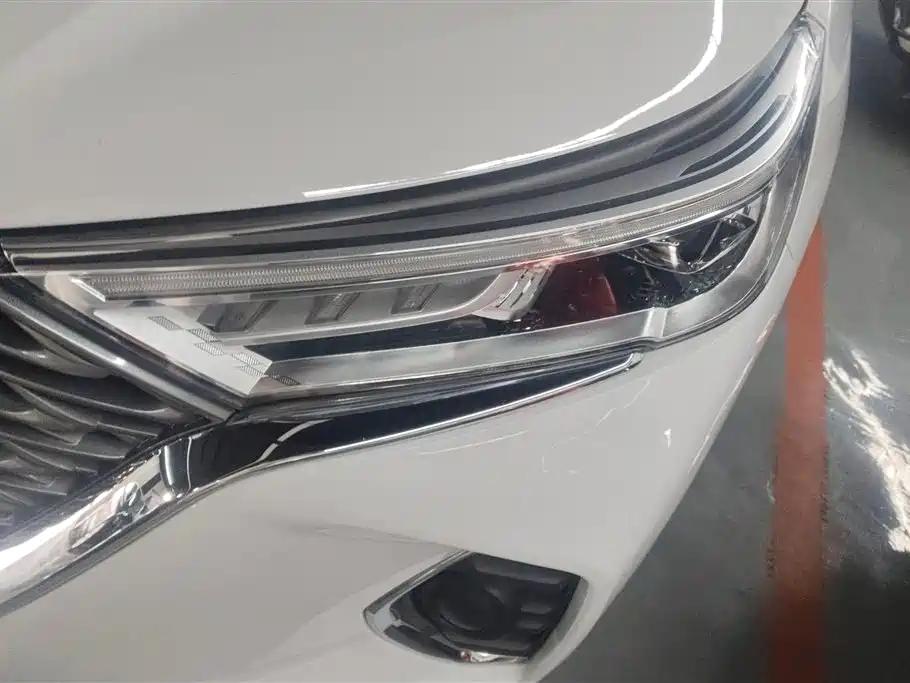 Haval M6 2023 PLUS 1.5T DCT Elite Smart Connect фото 5