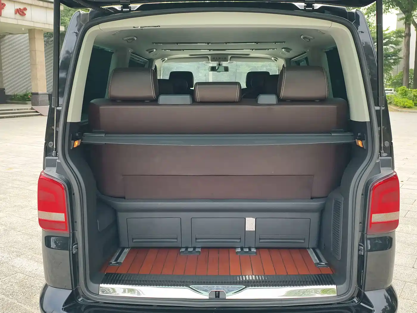 Volkswagen Multivan 2013 2012 2.0TSI 2WD Business Edition