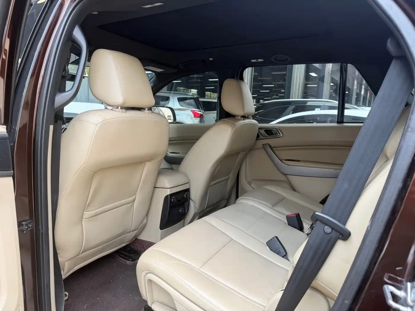 Ford Everest 2017 2016 2.2T Diesel Manual 4WD Luxury Edition