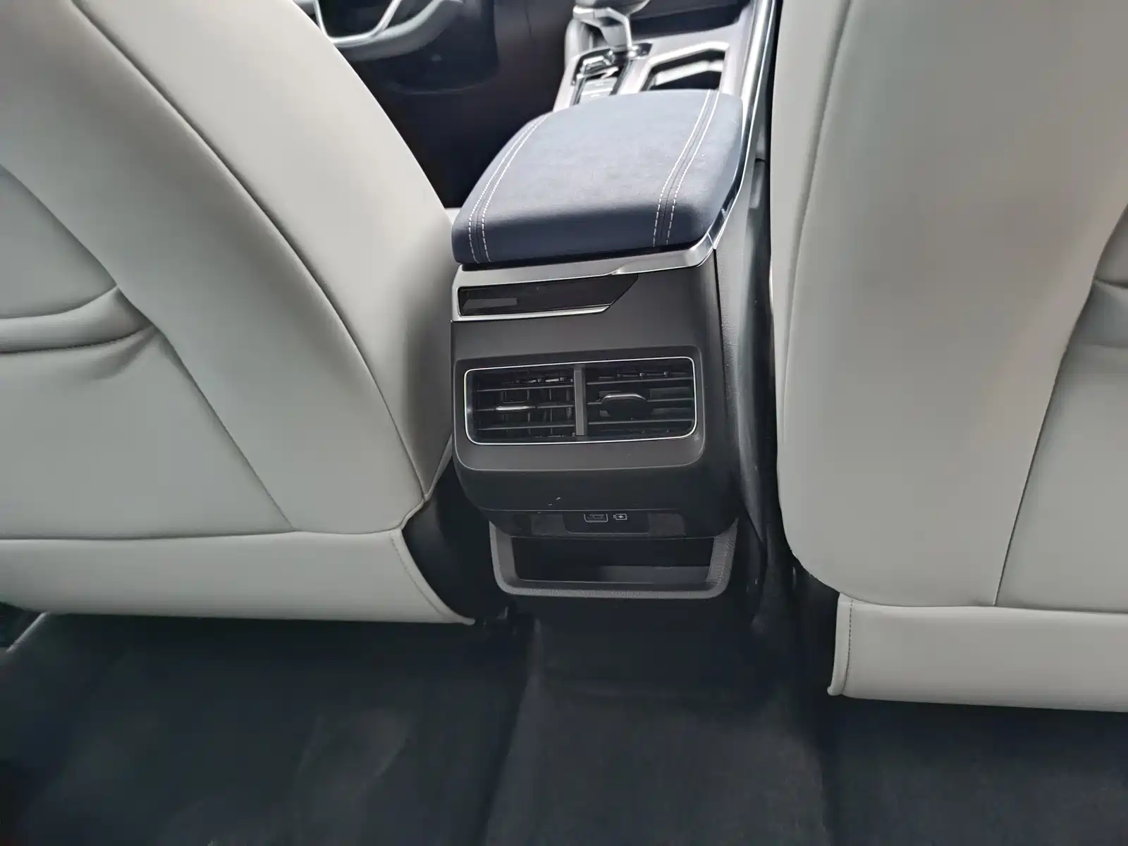 Фото 16 - Geely Preface