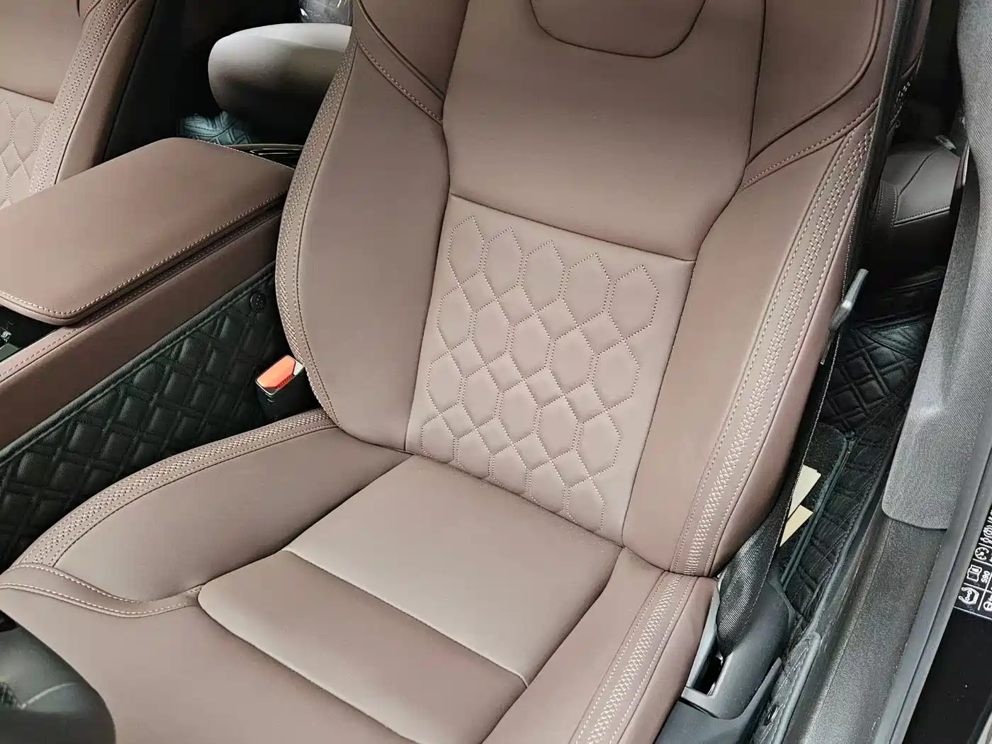 Фото 9 - Volvo S90