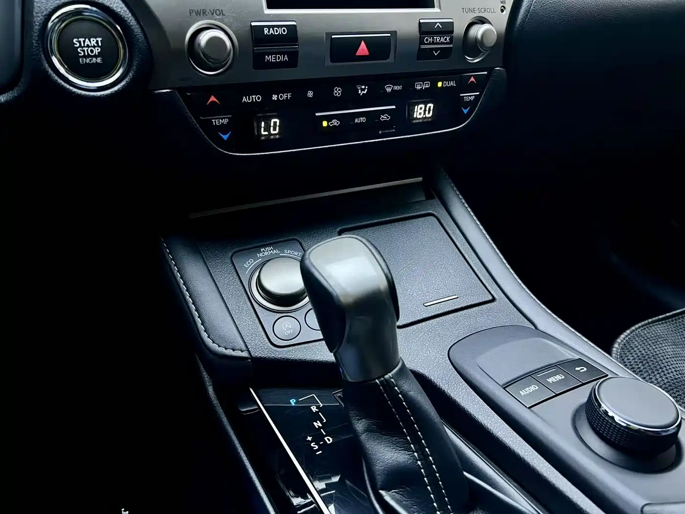 Lexus ES 2015 200 Elite Edition фото 13