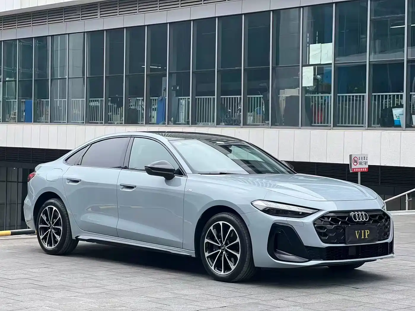 Audi A5L 2025 2.0T Sport Edition Plus фото 3