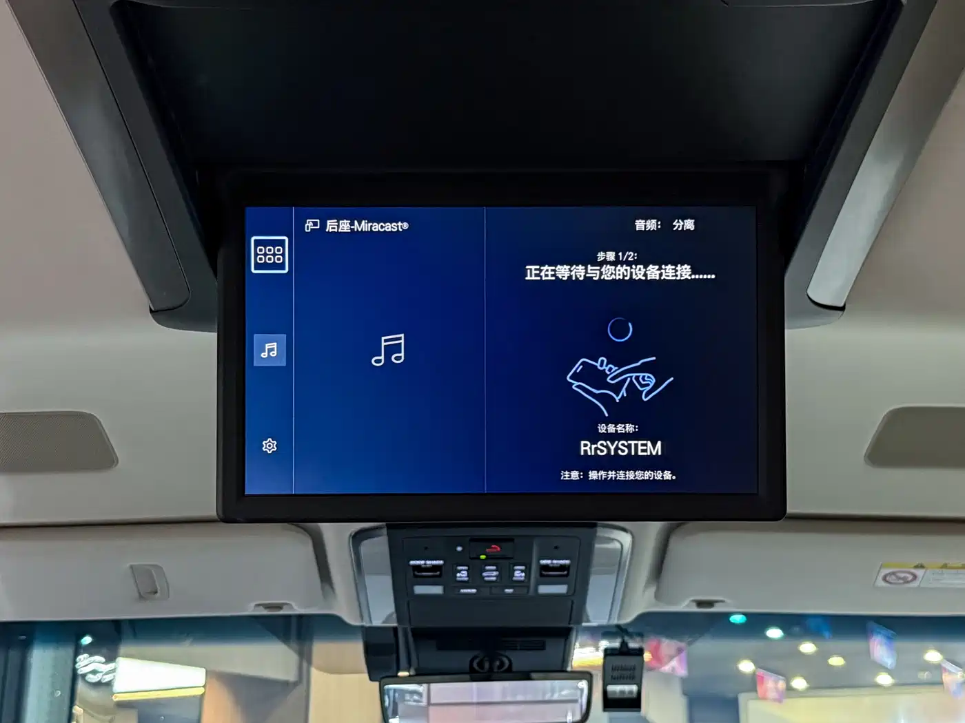 Lexus LM 2023 500h 6-Seater Prestige Edition фото 16