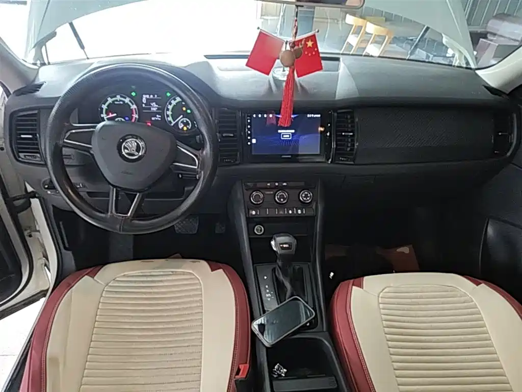Škoda Kodiaq 2017 TSI330 5-seater 2WD Standard Edition фото 10