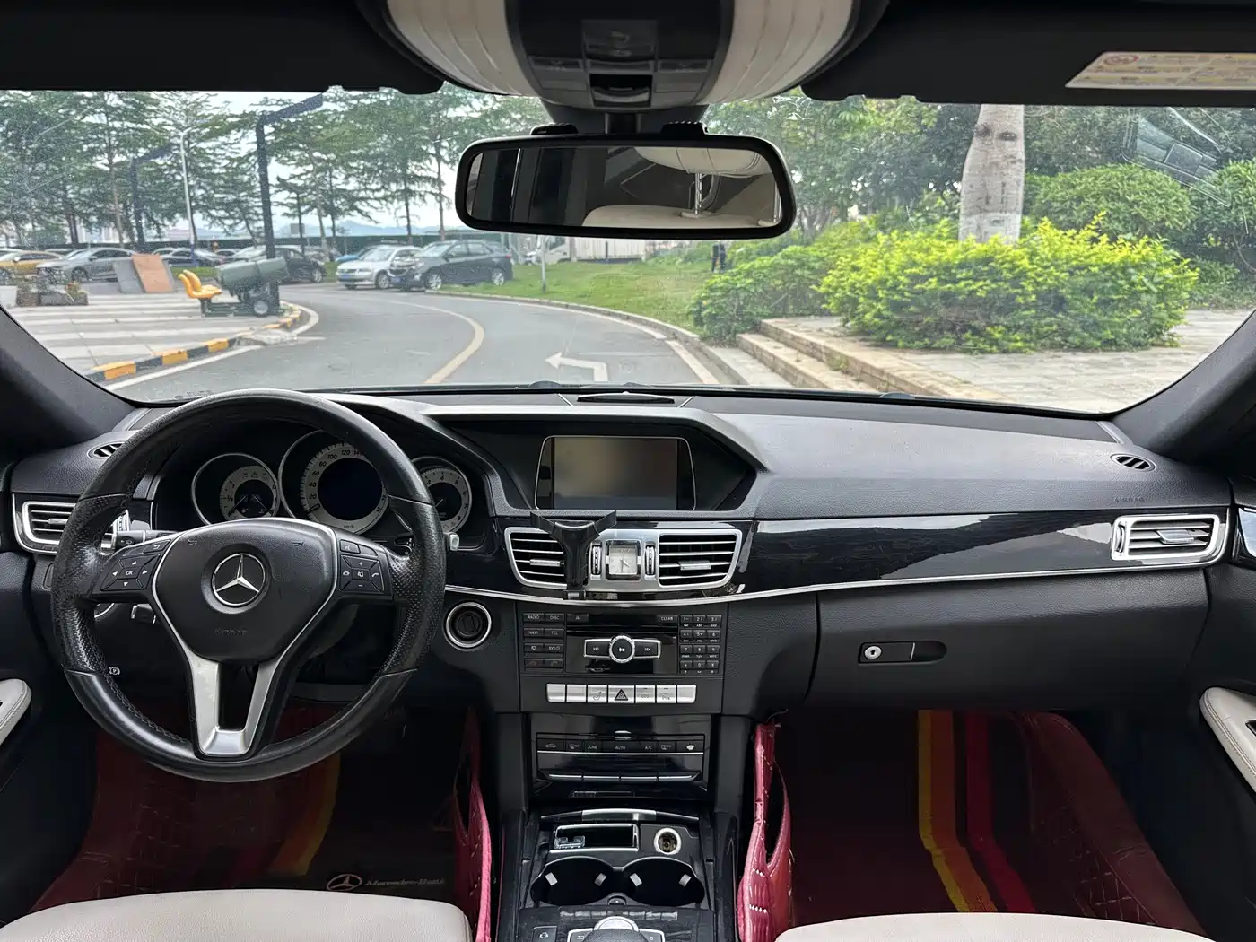 Mercedes-Benz E-Class 2014 Facelift E 260 L Sport фото 14