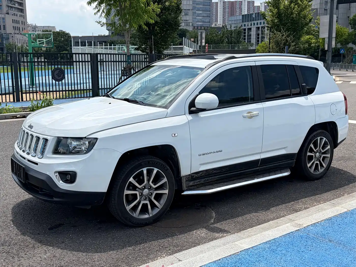 Jeep Compass (Import) 2016 2014 Facelift 2.4L 4WD Luxury Edition