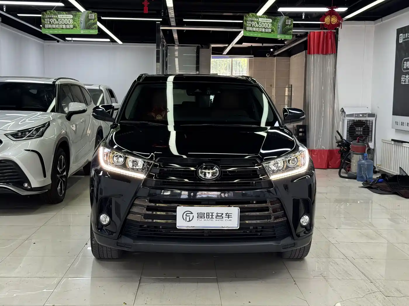 Toyota Highlander 2018 Model 2.0T 4WD Knight Edition 7-Seater China VI фото 2