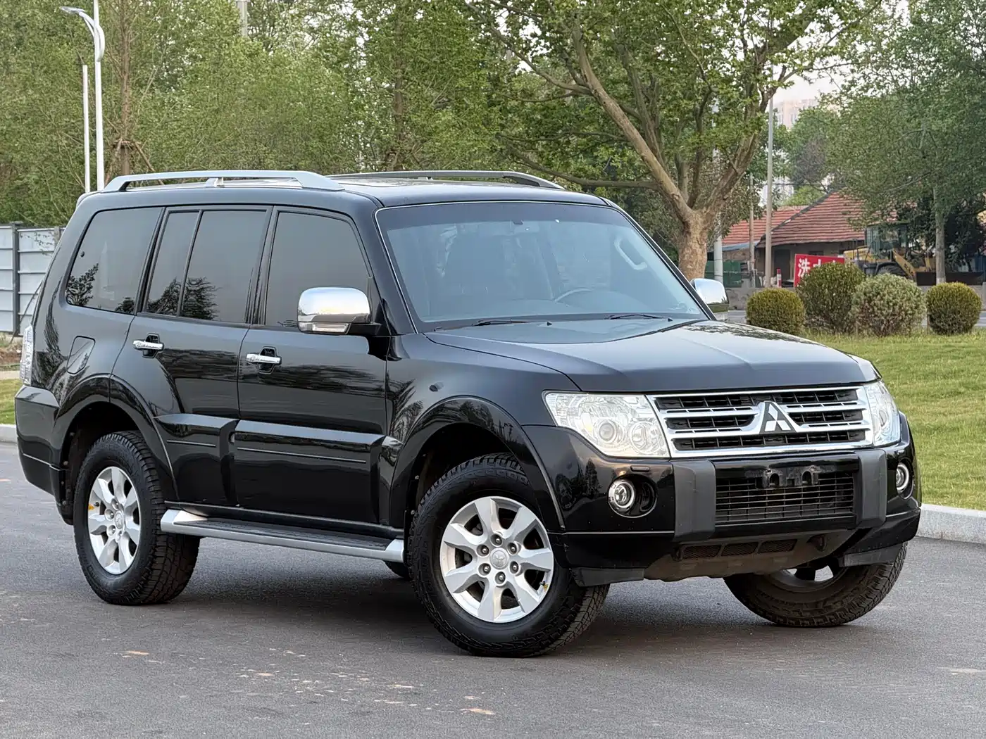 Mitsubishi Pajero (Import) 2010 3.0L Automatic Elite Edition фото 3