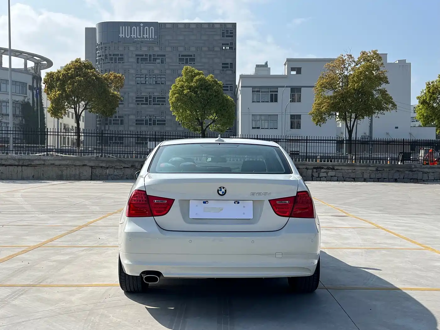 Фото 12 - BMW 3 Series