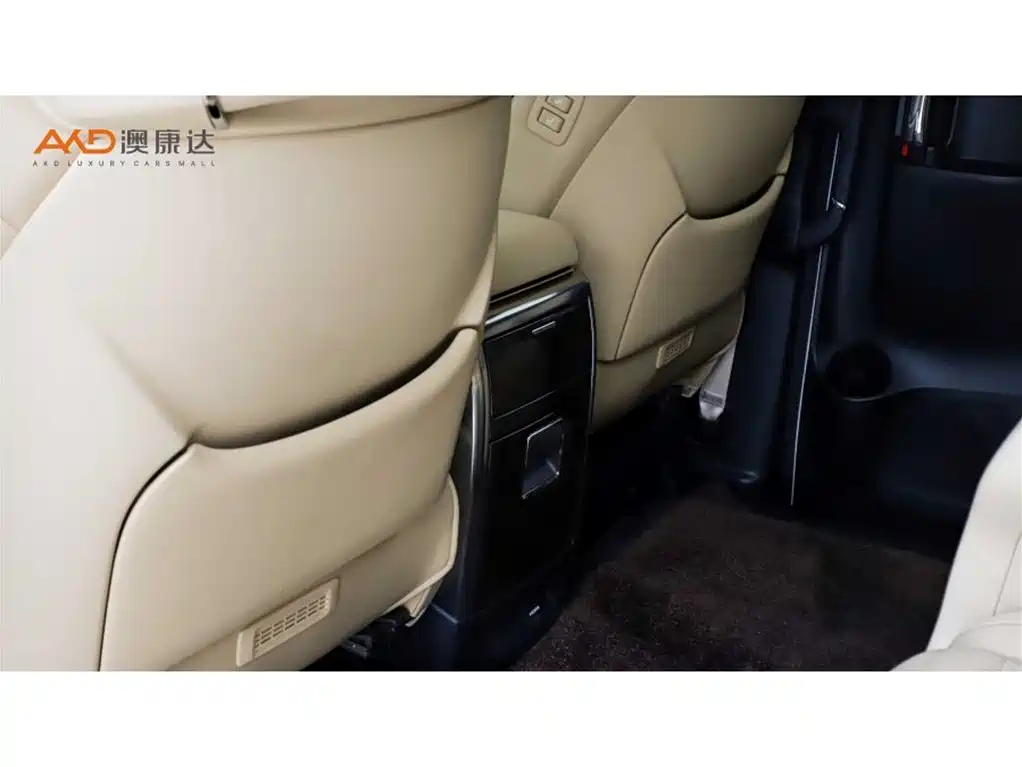 Toyota Alphard 2021 Hybrid 2.5L Luxury фото 10