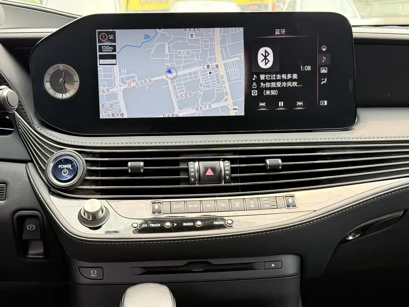 Lexus LS 2021 500h Excellence Edition фото 11