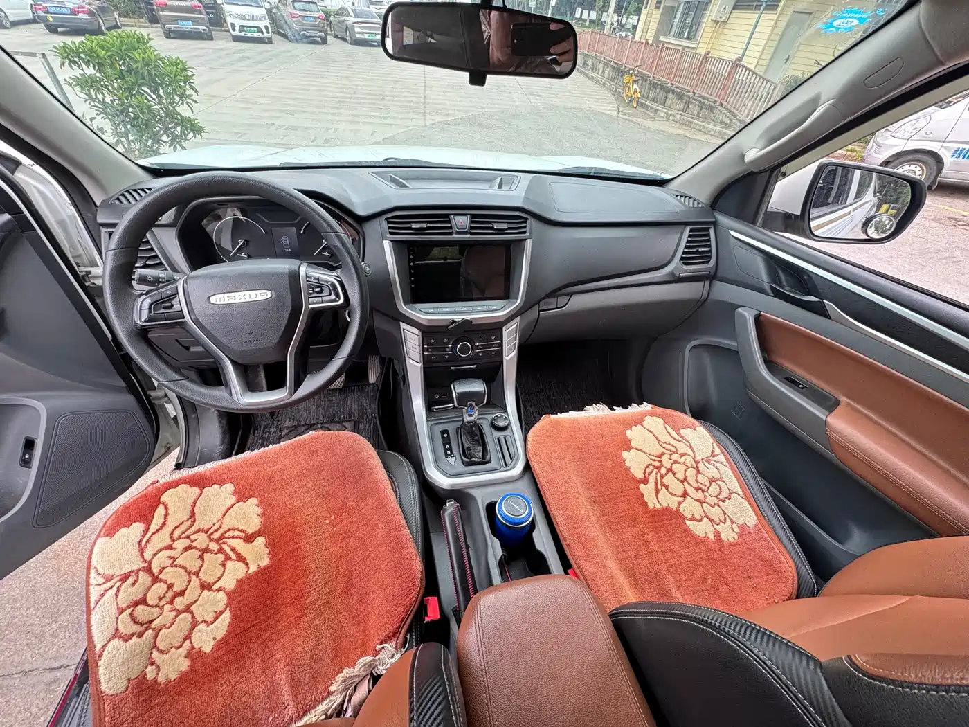 SAIC MAXUS CHASE T70