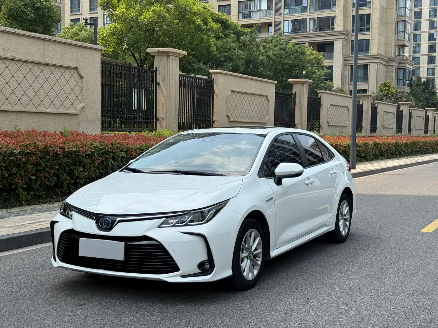 Toyota Corolla 2021 Hybrid 1.8L E-CVT Pioneer Edition