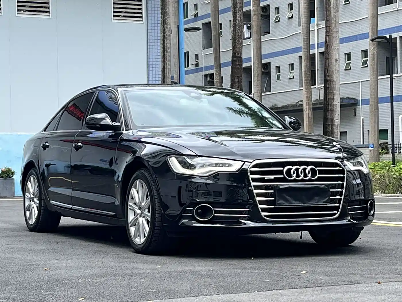 Audi A6L 2014 35 FSI quattro Luxury фото 3