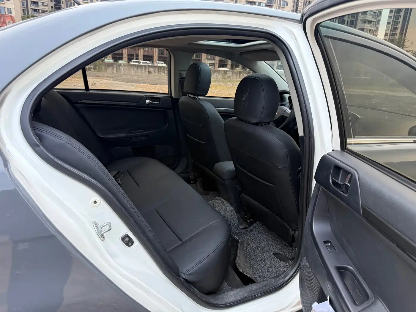 Mitsubishi Lancer EX 2012 Zhishang 1.8L CVT Luxury фото 12