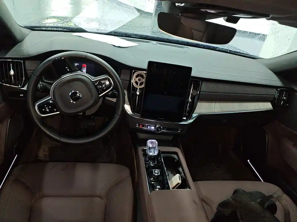 Volvo S90 2025 2025 B5 Zhiyi Luxury Edition