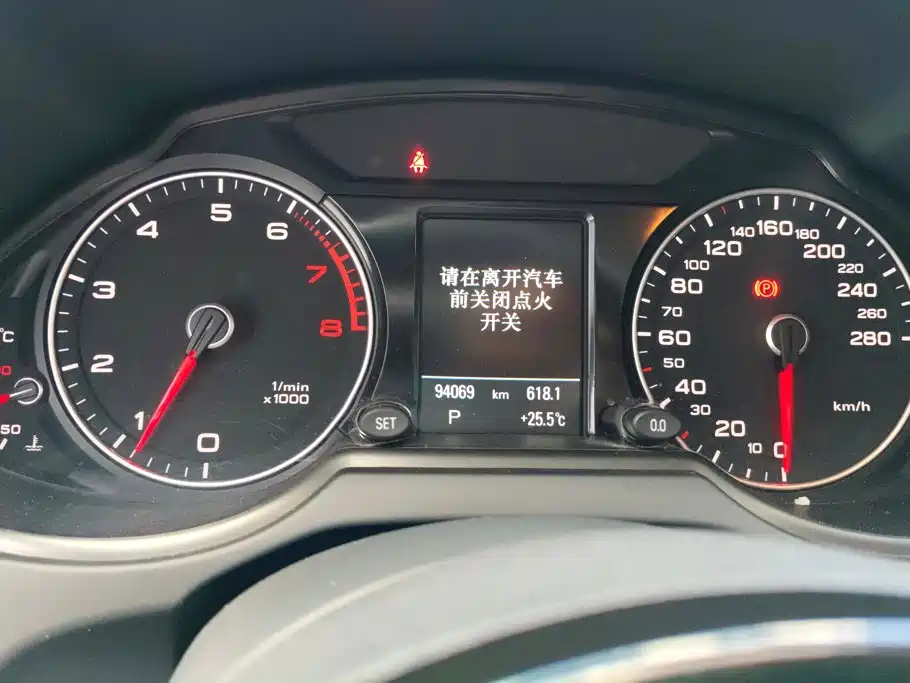 Audi Q5 2018 2017 Plus 40 TFSI Technology