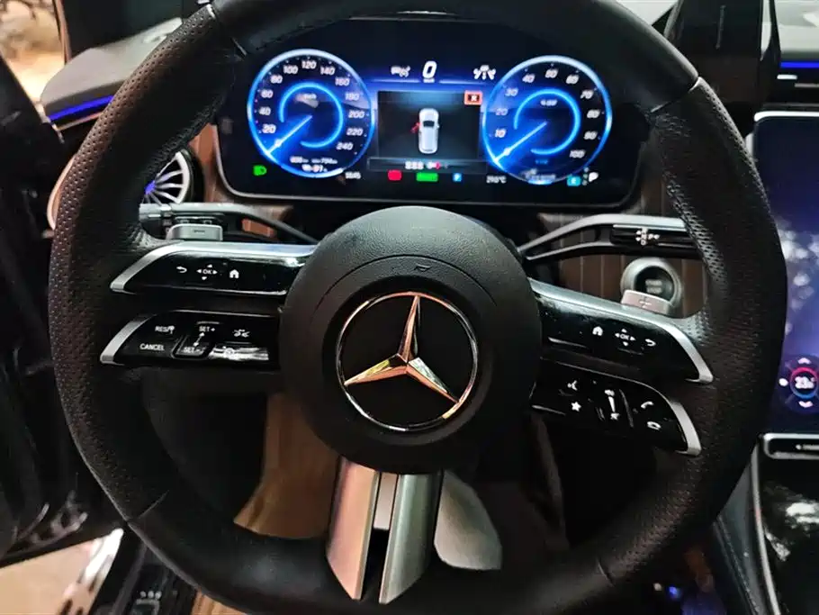Mercedes-Benz EQE 2022 350 Pioneer Edition фото 15