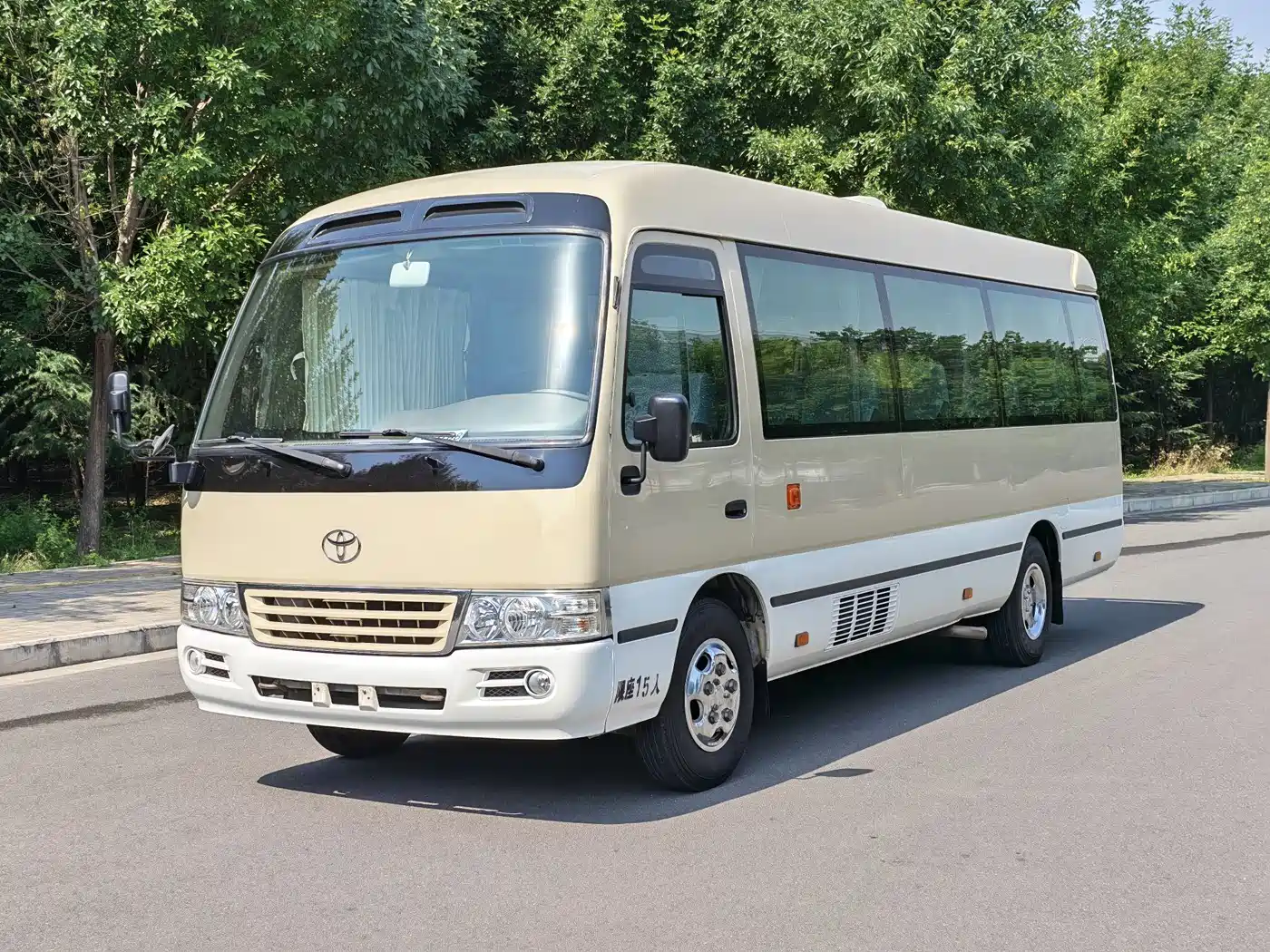 Toyota Coaster 2007 2.7L Gasoline Premium Edition 20-seater