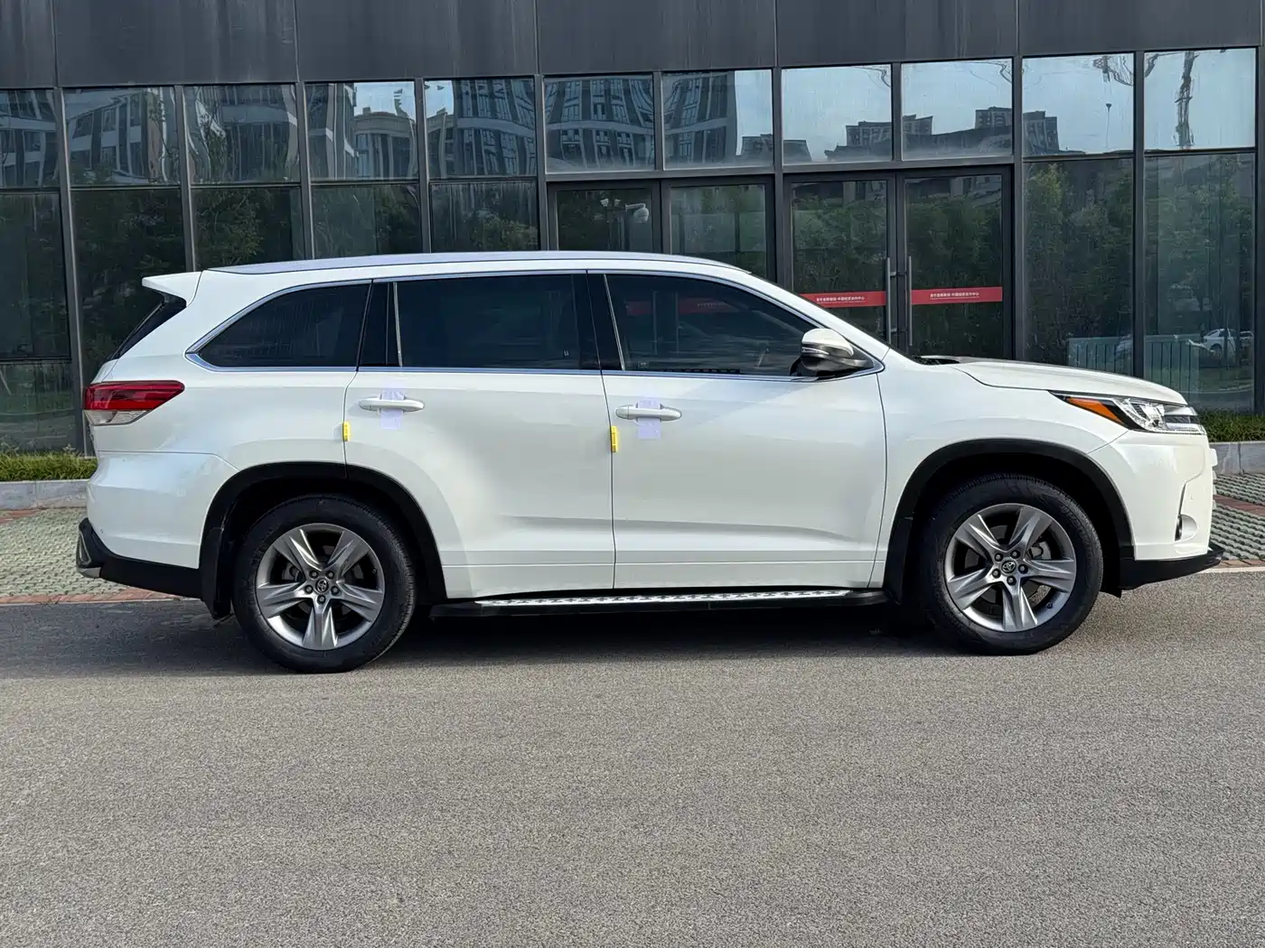 Toyota Highlander 2018 2.0T 4WD Luxury 7-seater (China V) фото 8