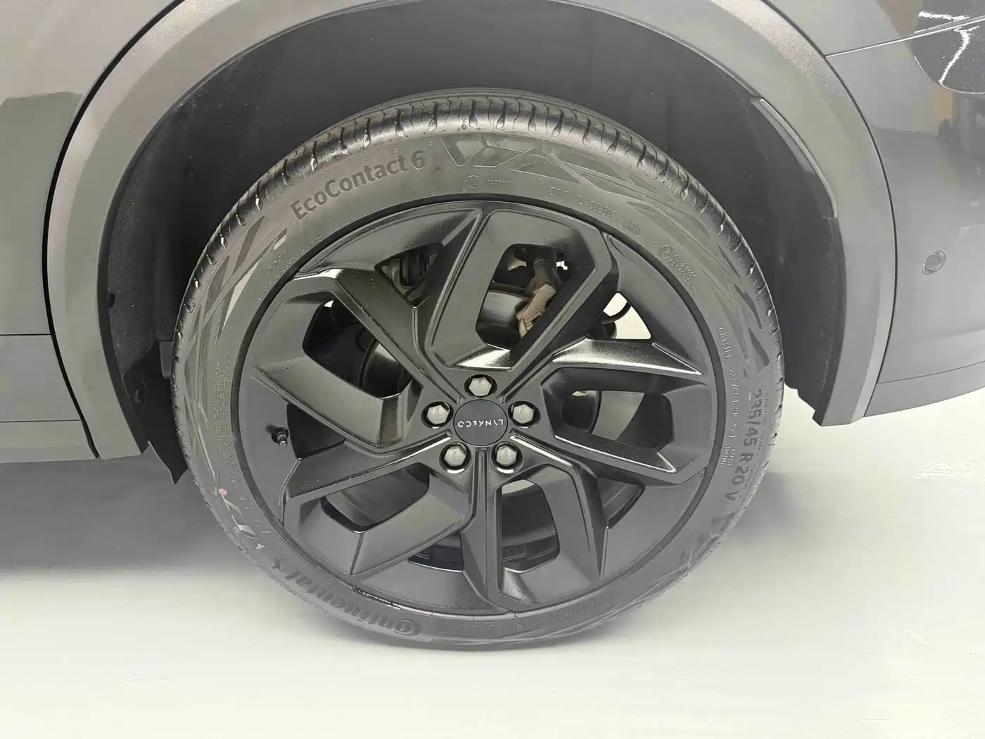 Lynk & Co 01 2023 2.0TD 4WD Dark Night Edition фото 15