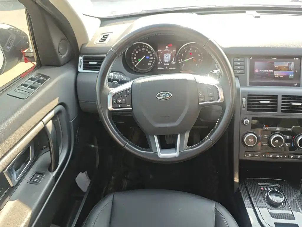 Фото 11 - Land Rover Discovery Sport