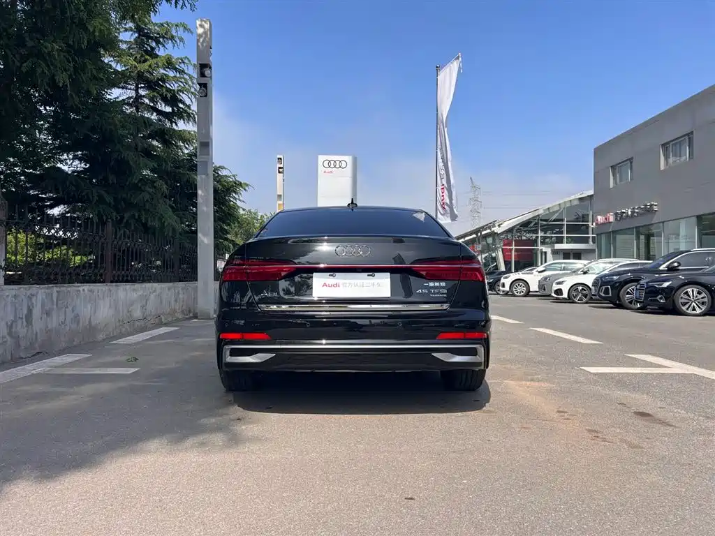 Audi A6L 2024 45 TFSI Premium Dynamic фото 7