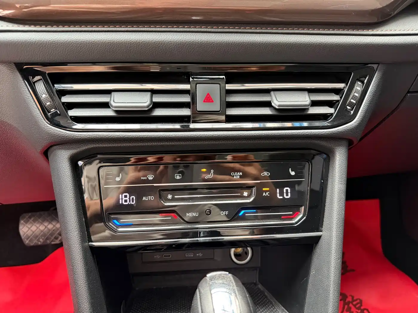 Volkswagen Tharu 2022 280TSI FWD Luxury Edition фото 11