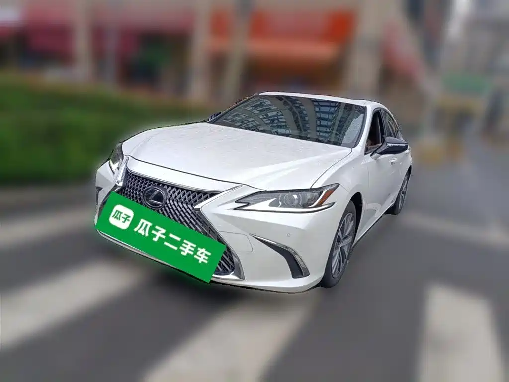 Lexus ES 2018 200 Excellence Edition China V