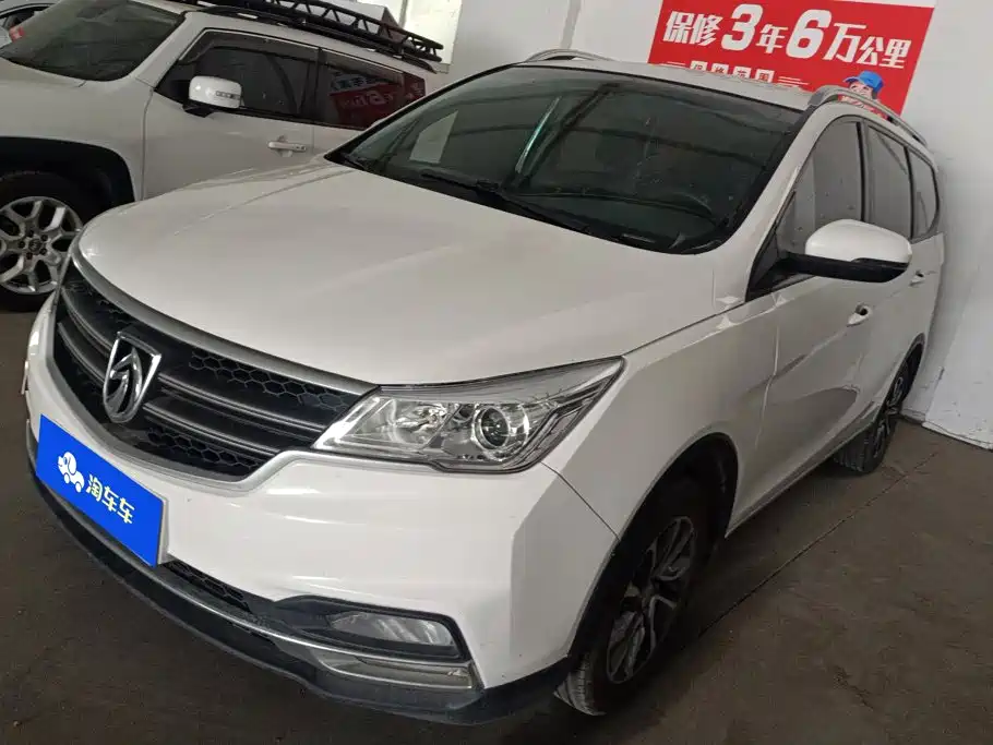 Baojun 730 2020 2019 1.5L Manual Fashion Edition 7-Seater China VI