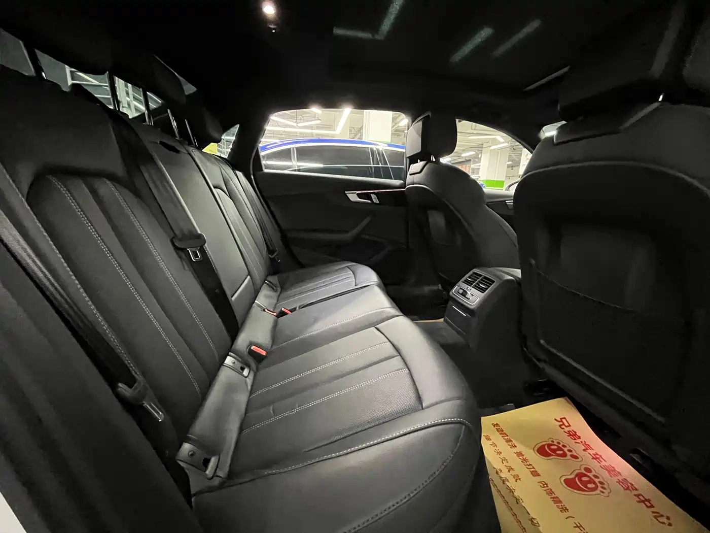 Audi A4L 2023 40 TFSI Luxury Sport фото 14