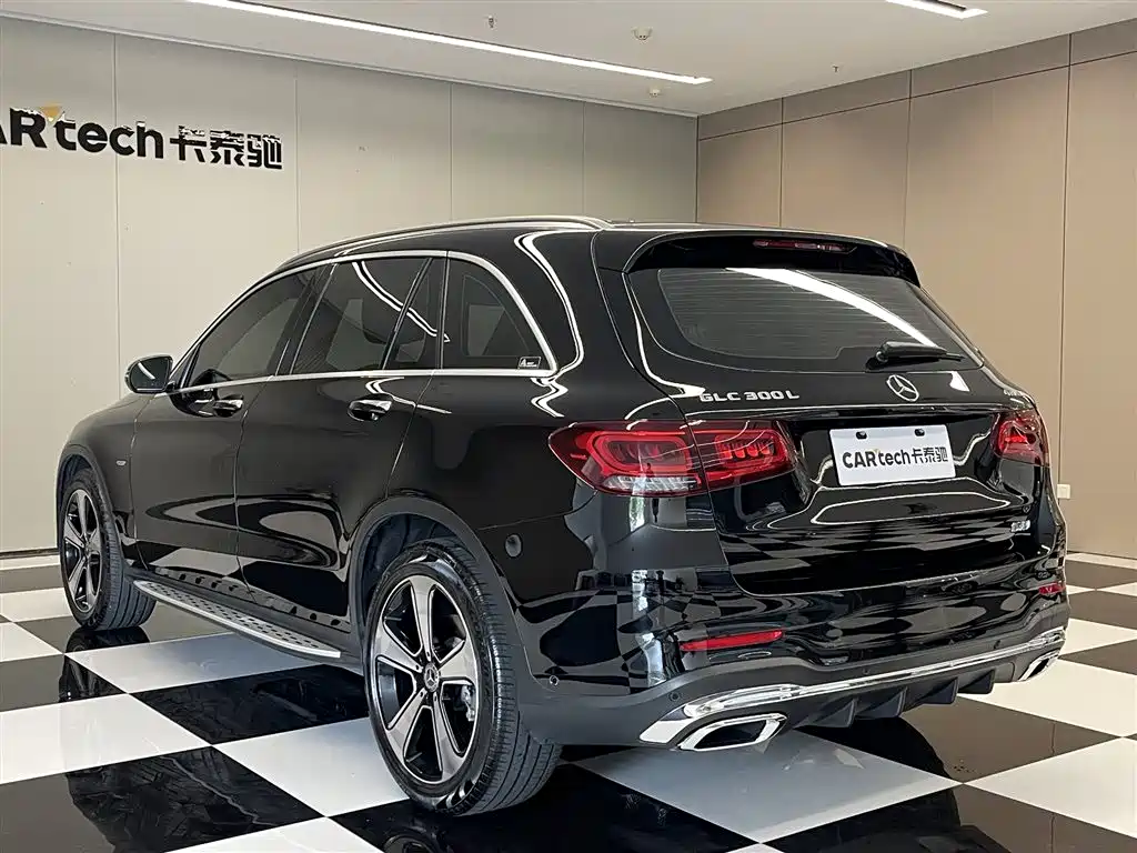 Mercedes-Benz GLC 2022 Facelift GLC 300 L 4MATIC Dynamic Collector's Edition фото 7