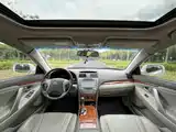 Фото 9 - Toyota Camry
