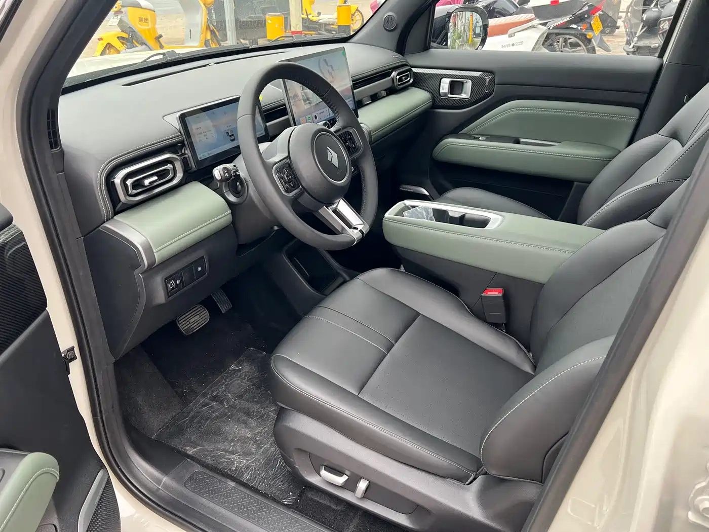 BAOJUN YUE ALSO PLUS