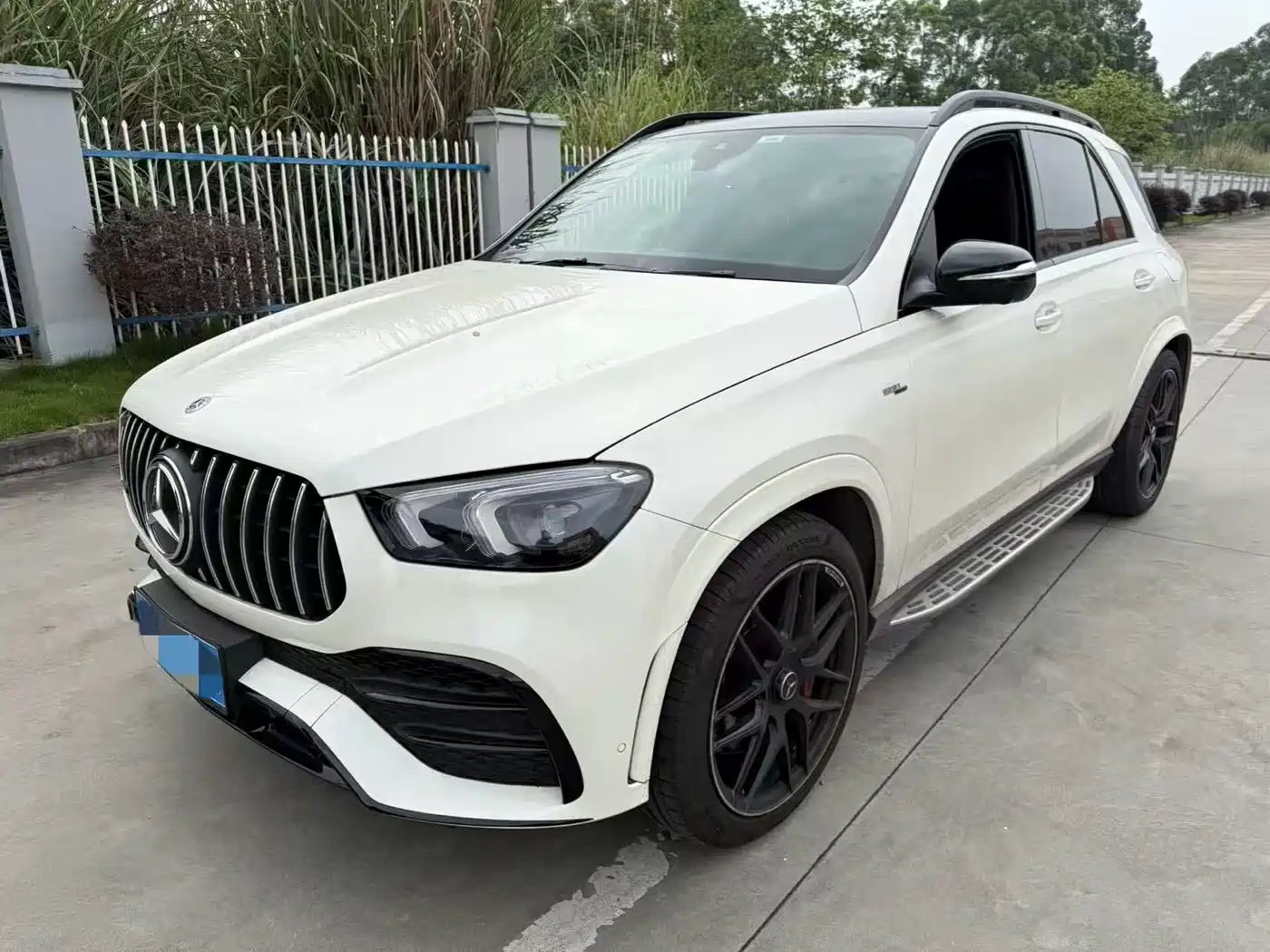 Mercedes-Benz GLE AMG 2022 AMG GLE 53 4MATIC+ Bright Night Special Edition