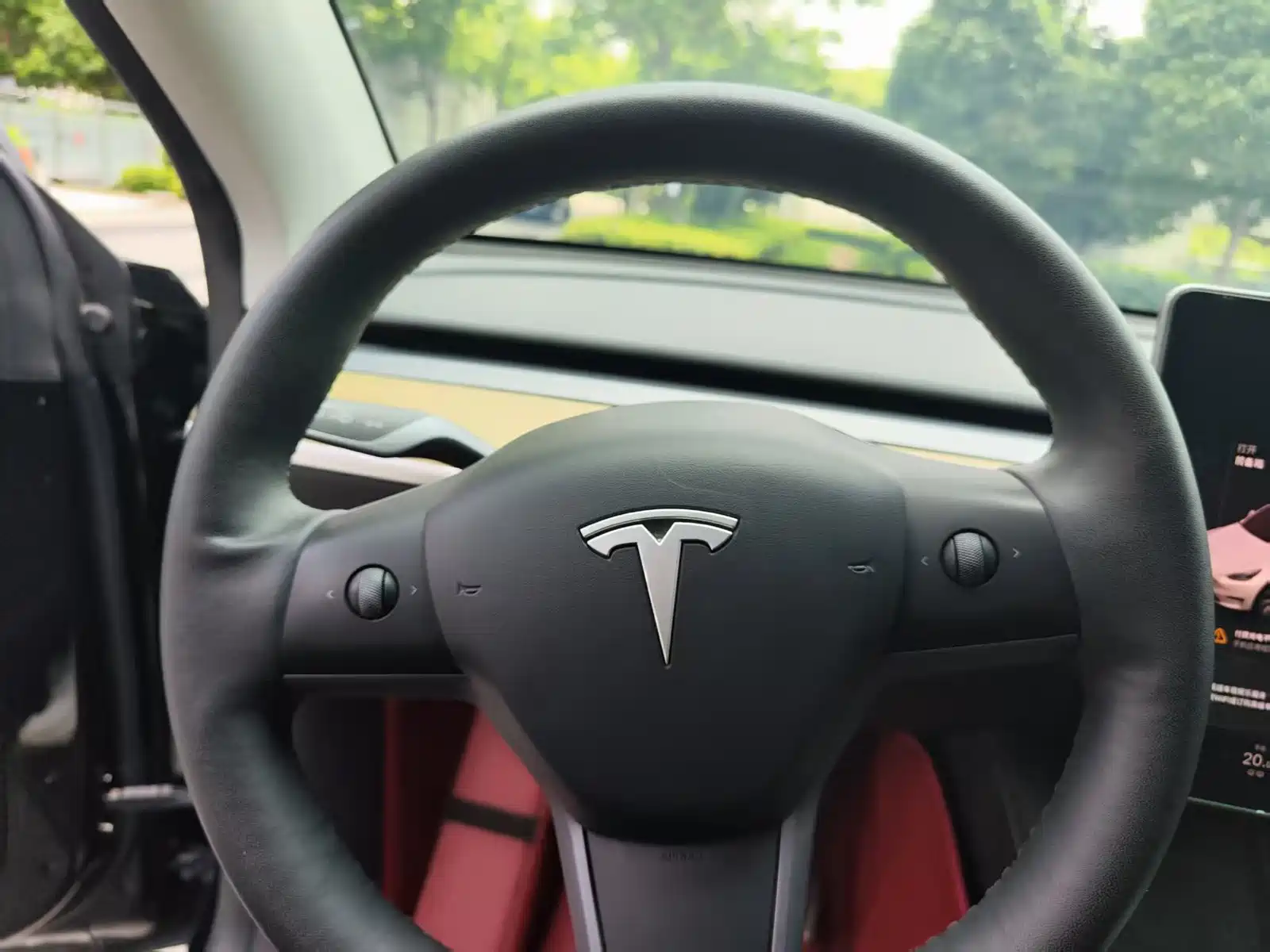 Фото 6 - Tesla Model Y