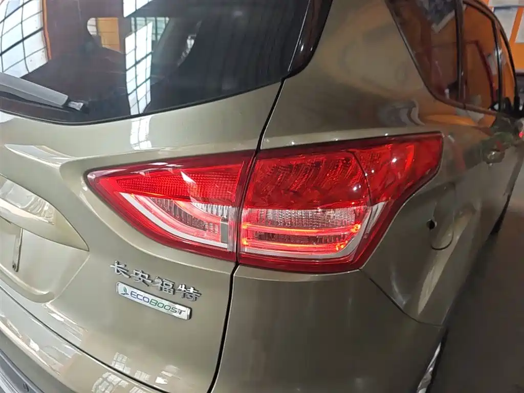 Ford Kuga 2014 2013 1.6L GTDi FWD Comfort