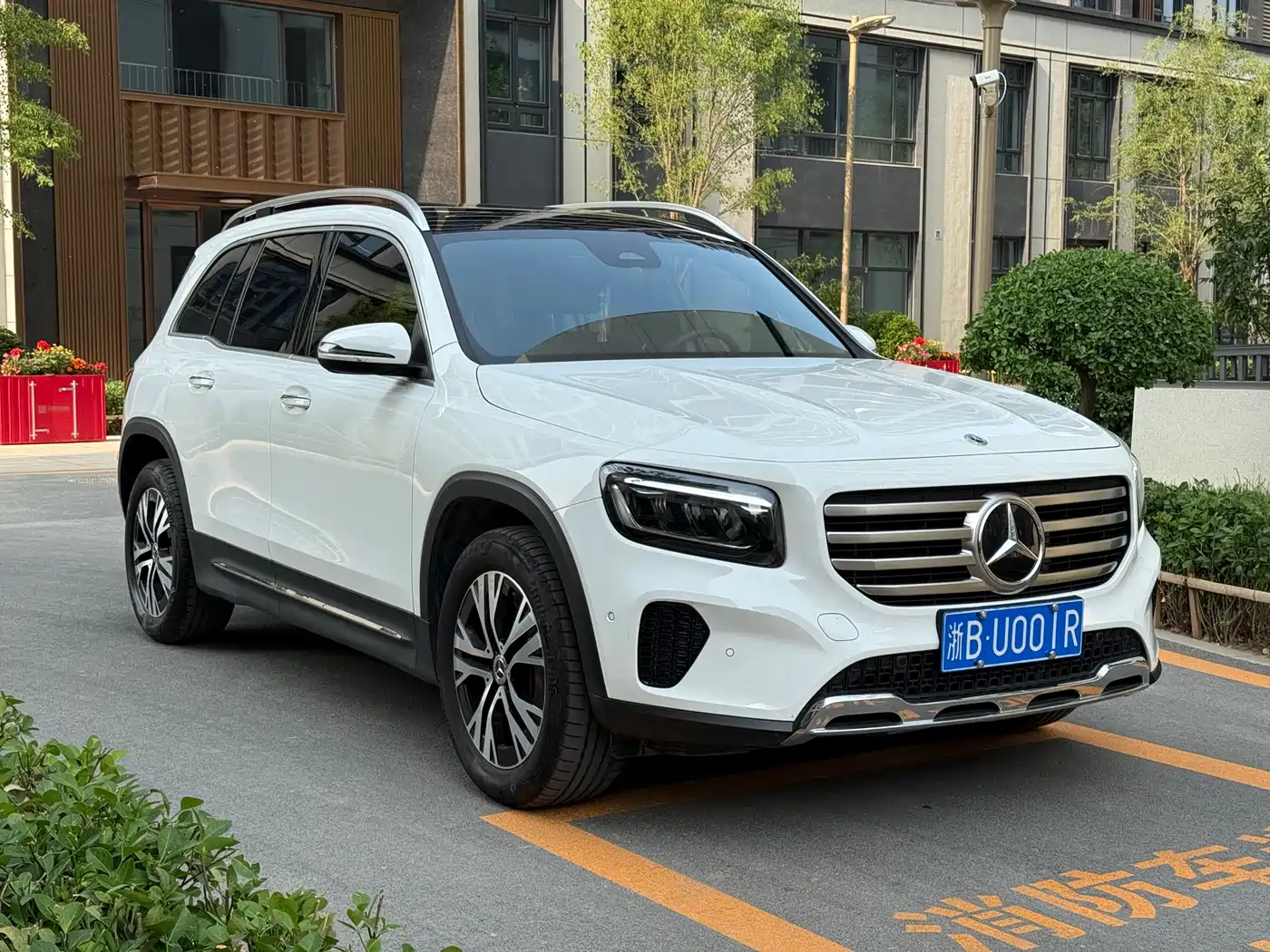 Mercedes-Benz GLB 2024 Facelift GLB 220 Dynamic фото 3