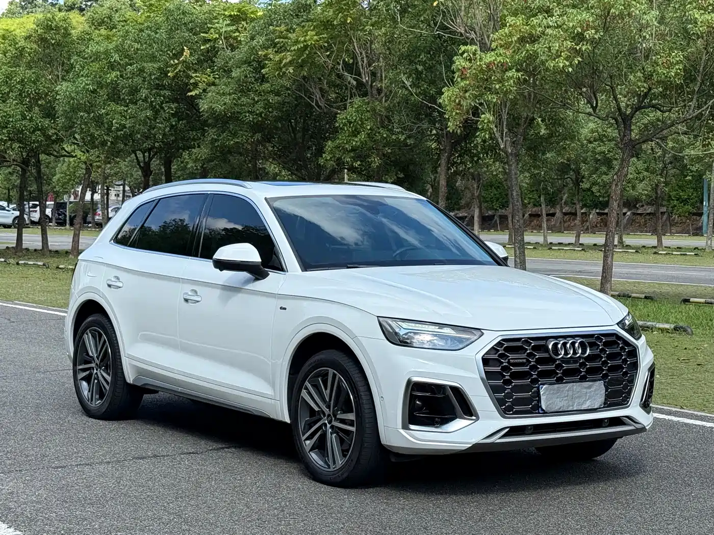 Audi Q5L 2022 Facelift 40T Luxury Dynamic фото 3