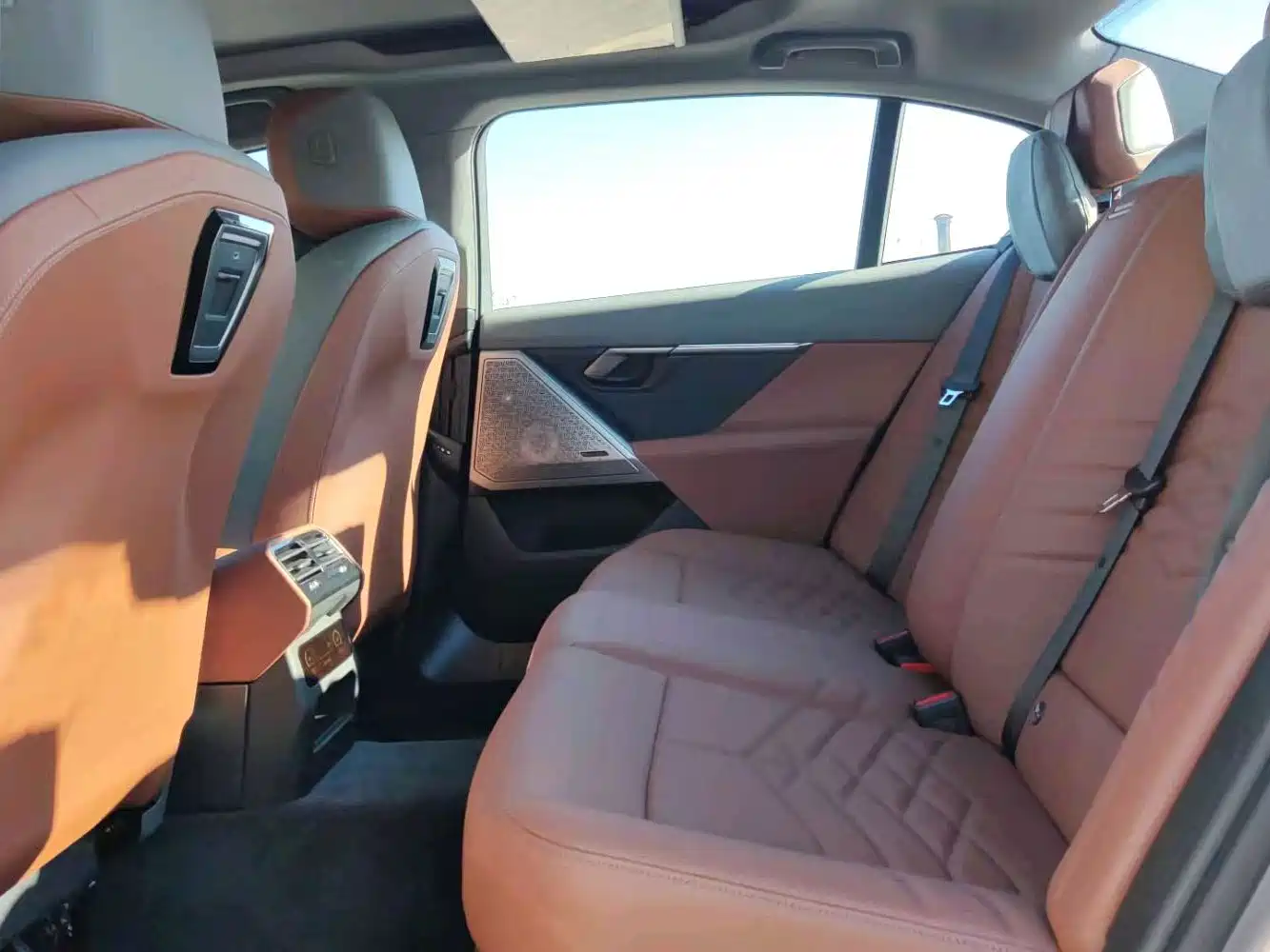 BMW i5 2024 eDrive 35L Premium Luxury Package фото 3