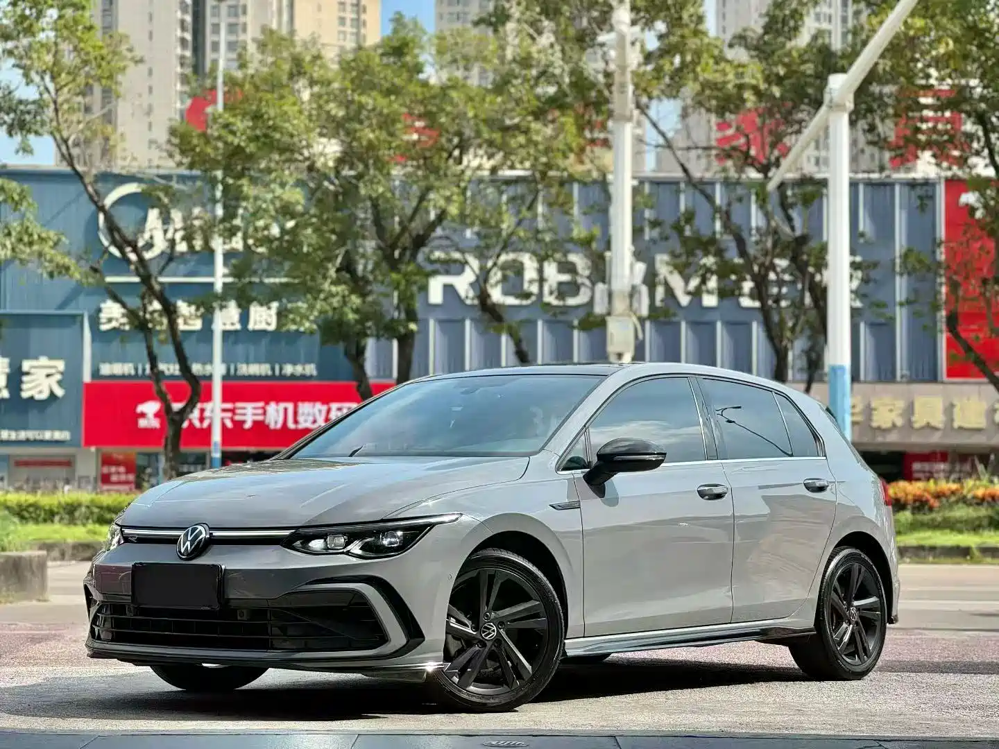 Фото 10 - Volkswagen Golf