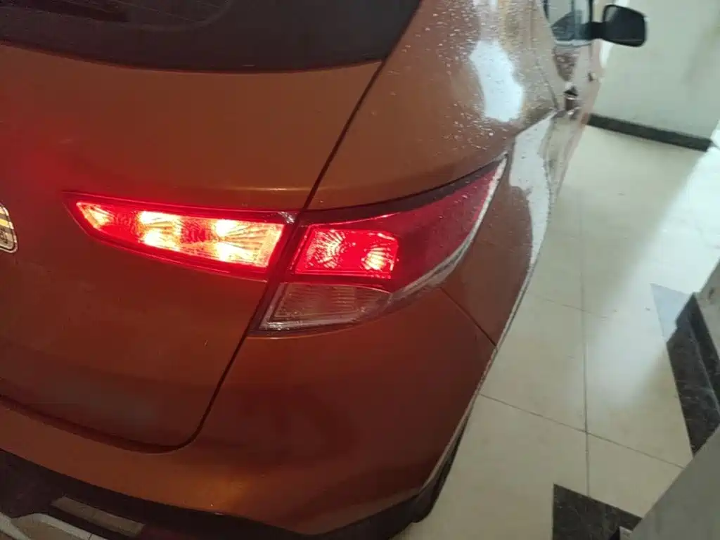 Soueast DX3 2017 2016 1.5T CVT Premium
