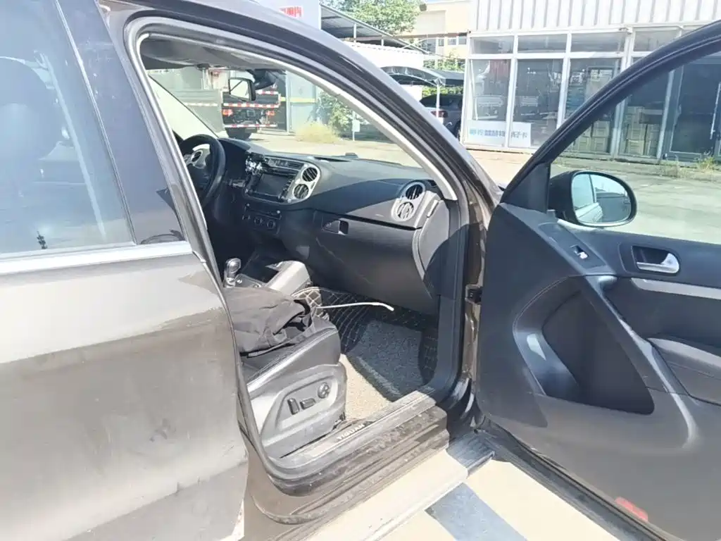 Фото 9 - Volkswagen Tiguan