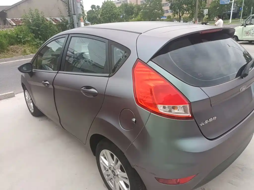 Ford Fiesta 2016 2013 Hatchback 1.5L Automatic Fashion